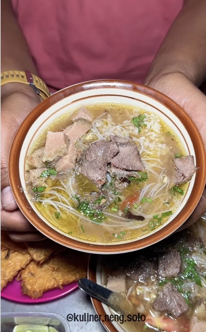 Murah Sedap! Soto Enak di Solo Ini Harganya Rp 10 Ribuan Saja