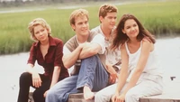 Bintang 'Dawson's Creek' Lelang Memorabilia untuk Biaya Pengobatan Kanker