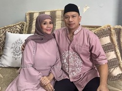 Sultan! Vicky Prasetyo Bagi-bagi THR Rp 1 M