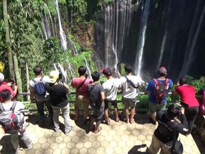 Wisata Air Terjun Tumpak Sewu Lumajang Bisa Jadi Alternatif Libur Lebaran Wisata Air Terjun Tumpak Sewu Lumajang Bisa Jadi Alternatif Libur Lebaran