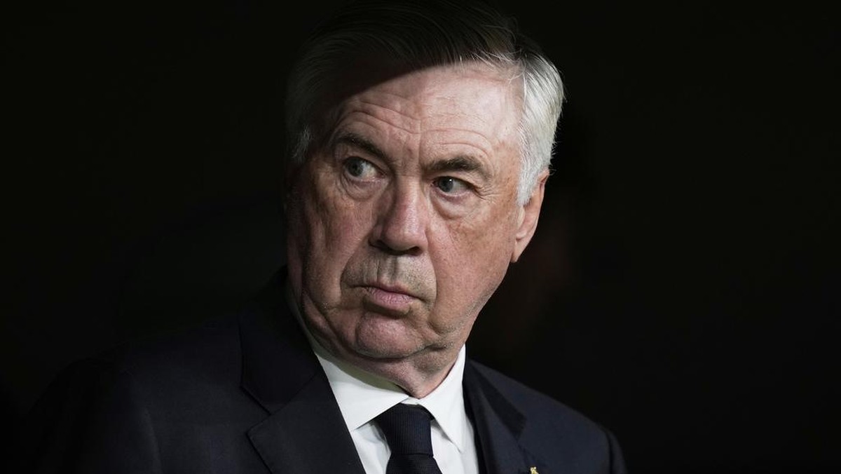 Carlo Ancelotti resmi ditunjuk sebagai pelatih baru Timnas Brasil. Foto: AP/Bernat Armangue