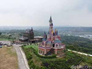 Cikao Park Purwakarta, Wisata Alternatif yang Bak Negeri Dongeng Cikao Park Purwakarta, Wisata Alternatif yang Bak Negeri Dongeng