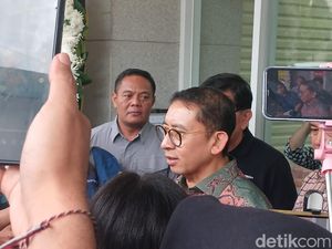 Video: Menbud Fadli Zon Kenang Ray Sahetapy Sebagai Aktor Tangguh Video: Menbud Fadli Zon Kenang Ray Sahetapy Sebagai Aktor Tangguh