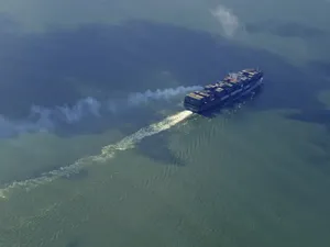 China Temukan 100 Juta Ton Minyak Lepas Pantai China Temukan 100 Juta Ton Minyak Lepas Pantai