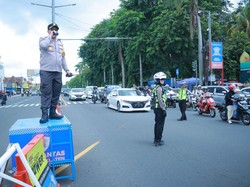 Atur Lalin di Simpang Prambanan, Kapolres Klaten Pastikan Arus Mudik Lancar
