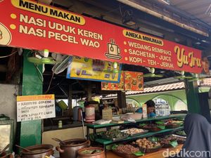Di Pasar Ngasem Bisa Sarapan Nasi Rames hingga Apem Beras Di Pasar Ngasem Bisa Sarapan Nasi Rames hingga Apem Beras