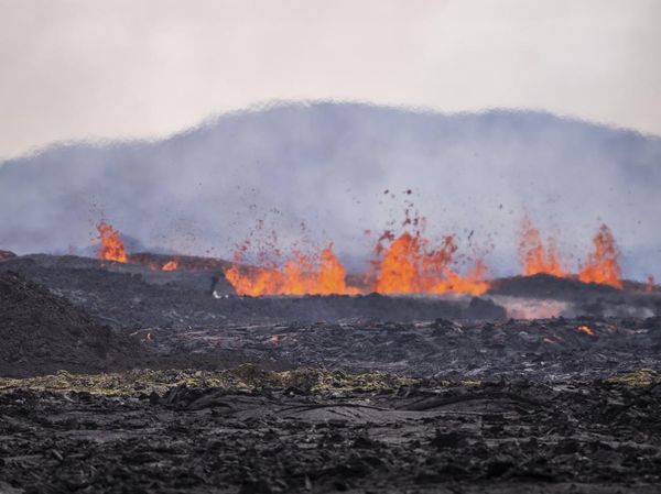 Potret Letusan Gunung Berapi di Islandia