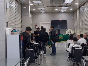 Video Ray Sahetapy Idap Komplikasi Penyakit Sebelum Meninggal Video Ray Sahetapy Idap Komplikasi Penyakit Sebelum Meninggal