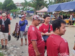 Suporter PSM Numpuk di Pintu Masuk Stadion BJ Habibie Jelang Lawan CAHN FC