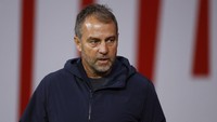 Hansi Flick punya catatan sempurna di final kejuaraan klub. Pelatih Jerman itu sudah juara 6 kali. (Foto: REUTERS/Juan Medina)