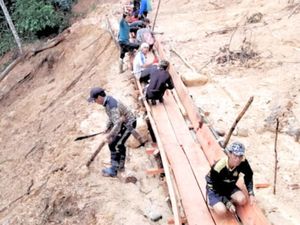 Jalan di Nunukan Tertimbun Longsor Lagi, Anak-anak Sulit ke Sekolah