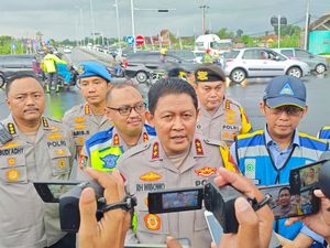 Kapolda Jateng Irjen Ribut Pimpin Pengamanan Arus Balik dan Arus Wisata Kapolda Jateng Irjen Ribut Pimpin Pengamanan Arus Balik dan Arus Wisata