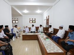 Bertemu Kiai Kawasan Tapal Kuda, Mensos Minta Dukungan Sekolah Rakyat