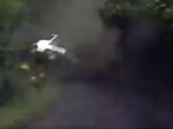 Pikap Dihempas Longsor di Jalur Pacet-Cangar Dievakuasi, 2 Orang Tewas