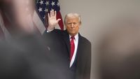 Momen Trump Balas Dendam Umumkan Perang Dagang