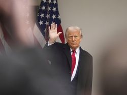 Trump Ancam Iran, Rusia Bilang Dunia Mulai Lelah!