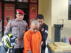 Pria Cianjur Bakar 2 Mobil gegara Cemburu, Ternyata Salah Sasaran
