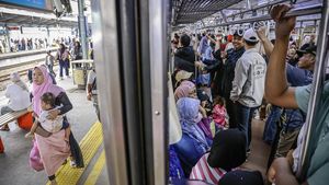 Pengguna KRL Jabodetabek Meningkat saat Libur Lebaran Idul Fitri