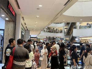 H+3 Lebaran, Mal di Medan Dipadati Pengunjung yang Berburu Diskon H+3 Lebaran, Mal di Medan Dipadati Pengunjung yang Berburu Diskon
