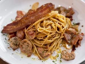 Resep Spaghetti Sosis dan Beef Bacon yang Gurih Nampol Resep Spaghetti Sosis dan Beef Bacon yang Gurih Nampol