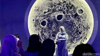 Serunya Habiskan Waktu Libur di Lighting Art Kota Tua