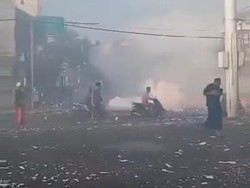 Pesta Petasan di Jantung Kota Pasuruan Usai Salat Id, 4 Pelaku Diamankan