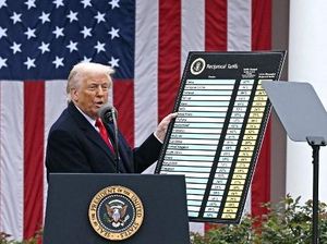 Respons Istana Soal Kebijakan Tarif 32% Donald Trump Respons Istana Soal Kebijakan Tarif 32% Donald Trump