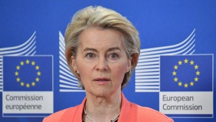 European Commission President Ursula von der Leyen holds a press conference in Samarkand on April 3, 2025, ahead of the EU-Central Asia summit. (Photo by VYACHESLAV OSELEDKO / AFP)