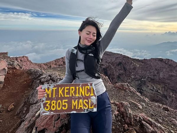 Mumpung Masih Libur, Ingin Naik Gunung? Intip Inspirasi dari IG Wendy Walters