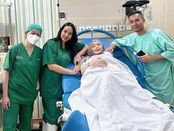 Video Zaskia Gotik Pulang dari RS Seusai Melahirkan: Bahagia Banget!