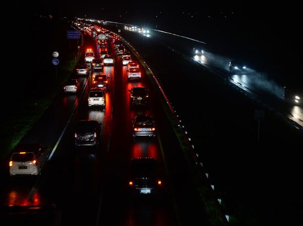 Arus Lalu Lintas di Jalan Tol Solo-Semarang pada H+2 Lebaran