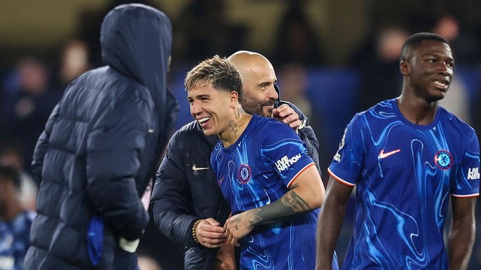 LONDON, ENGLAND - APRIL 03: Head Coach Enzo Maresca of Chelsea with goal-score Enzo Fernández after their sides 1-0 win during the Premier League match between Chelsea FC and Tottenham Hotspur FC at Stamford Bridge on April 03, 2025 in London, England. (Photo by Robin Jones/Getty Images)