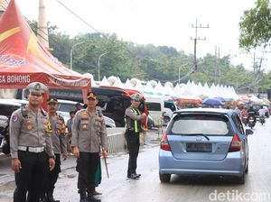 Arus Balik di Bojonegoro Mulai Meningkat, Wisata Lebaran Masih Padat