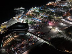 Ribuan Kendaraan Padati Pelabuhan Bakauheni Malam Ini