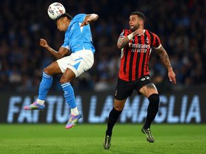 Bagi Walker, Milan Bukan Klub yang Bisa Ditolak