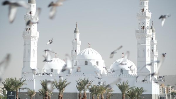 Potret Cantiknya Masjid Quba yang Dibangun Pertama Kali oleh Rasulullah SAW
