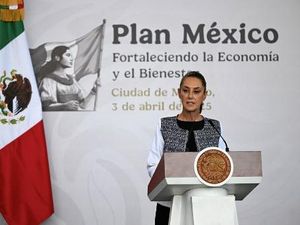 Namanya Dibawa-bawa dalam Rusuh Los Angeles, Presiden Meksiko Bilang Gini Namanya Dibawa-bawa dalam Rusuh Los Angeles, Presiden Meksiko Bilang Gini