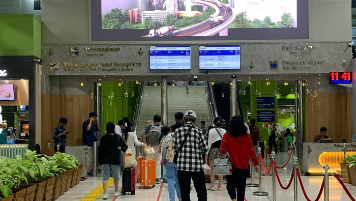 Pekerja di Ibu Kota Jakarta gres pulang kampung H+4 Lebaran Pekerja di Ibu Kota Jakarta gres pulang kampung H+4 Lebaran