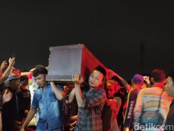 6 Jenazah Warga Sidoarjo Korban Longsor Pacet-Cangar Tiba di Rumah Duka