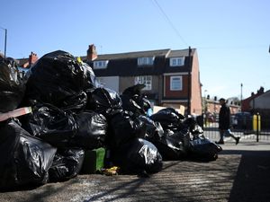 Penampakan Birmingham Inggris Dikepung Tumpukan Sampah