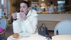 Tasya Farasya Ngafe di Korea hingga Cicip Es Krim Viral