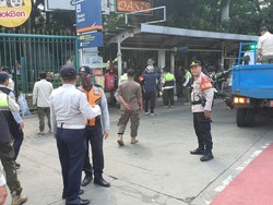 Parkir Liar di Monas Ditindak, Puluhan Kendaraan Diderek dan Jukir Dibekuk