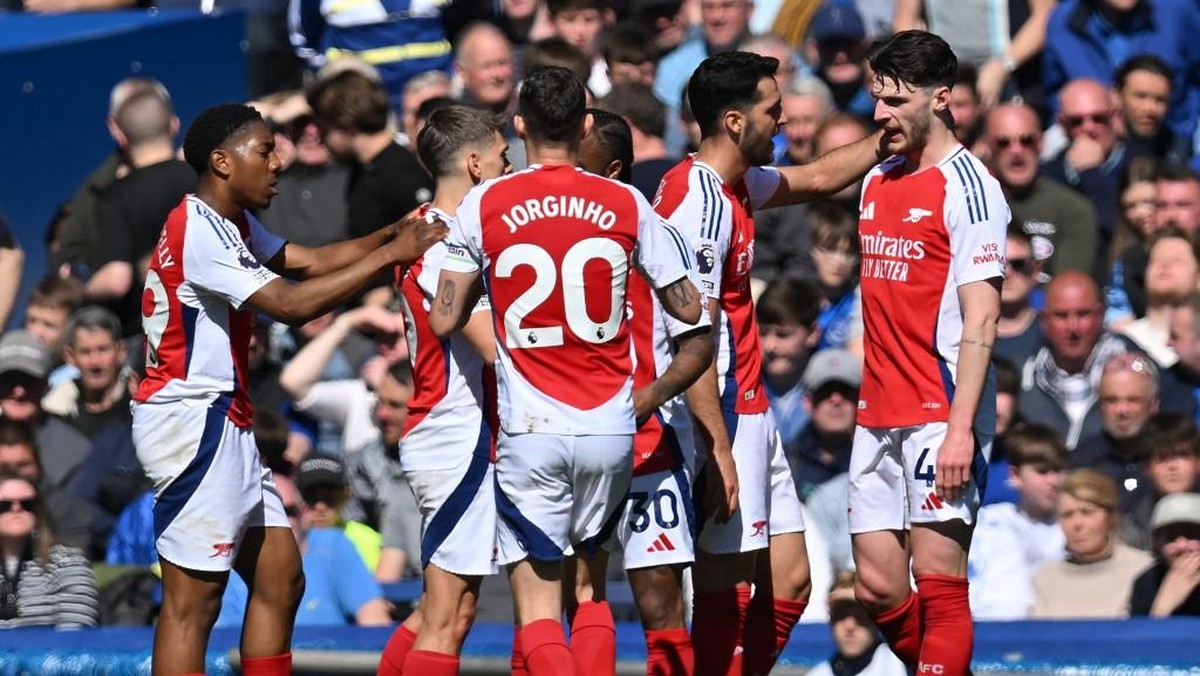 Arsenal unggul 1-0 atas tuan rumah Everton dalam laga Liga Inggris, Sabtu (5/4/2025). (Foto: AFP/ANDY BUCHANAN)