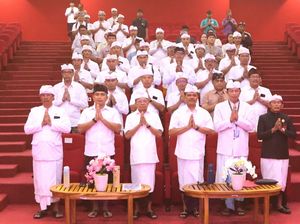 Pimpinan Rakor, Koster Pastikan Kesiapan Karya Ida Bhatara Turun Kabeh Pimpinan Rakor, Koster Pastikan Kesiapan Karya Ida Bhatara Turun Kabeh