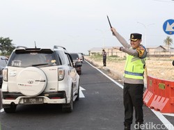 Arus Balik Lewat Lamongan Diarahkan ke JLU Antisipasi Kemacetan