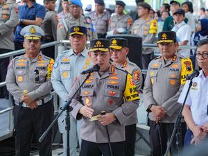 Video: Kapolri Buka Suara Soal Tim Pengamanan Pukul Jurnalis Video: Kapolri Buka Suara Soal Tim Pengamanan Pukul Jurnalis