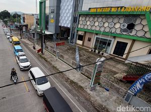 Arus Balik di Jalur Ajibarang Banyumas Menuju Tol Pejagan Padat Merayap Arus Balik di Jalur Ajibarang Banyumas Menuju Tol Pejagan Padat Merayap