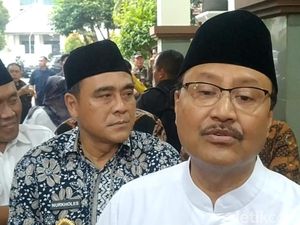 Beringin Tumbang Tewaskan 4 Jemaah Salat Id di Pemalang, Mensos Beri Santunan
