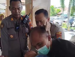 Sigap Aparat Polsek Karangdowo Kawal Pasien Kritis Saat Atur Arus Mudik