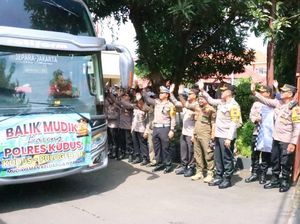 Senangnya Warga Ikut Balik Mudik Gratis Polres Kudus: Ngirit Ratusan Ribu Senangnya Warga Ikut Balik Mudik Gratis Polres Kudus: Ngirit Ratusan Ribu